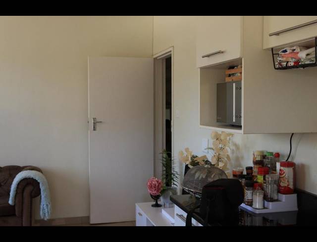 4 BEDROOM HOUSE FOR SALE IN KINGSWOOD